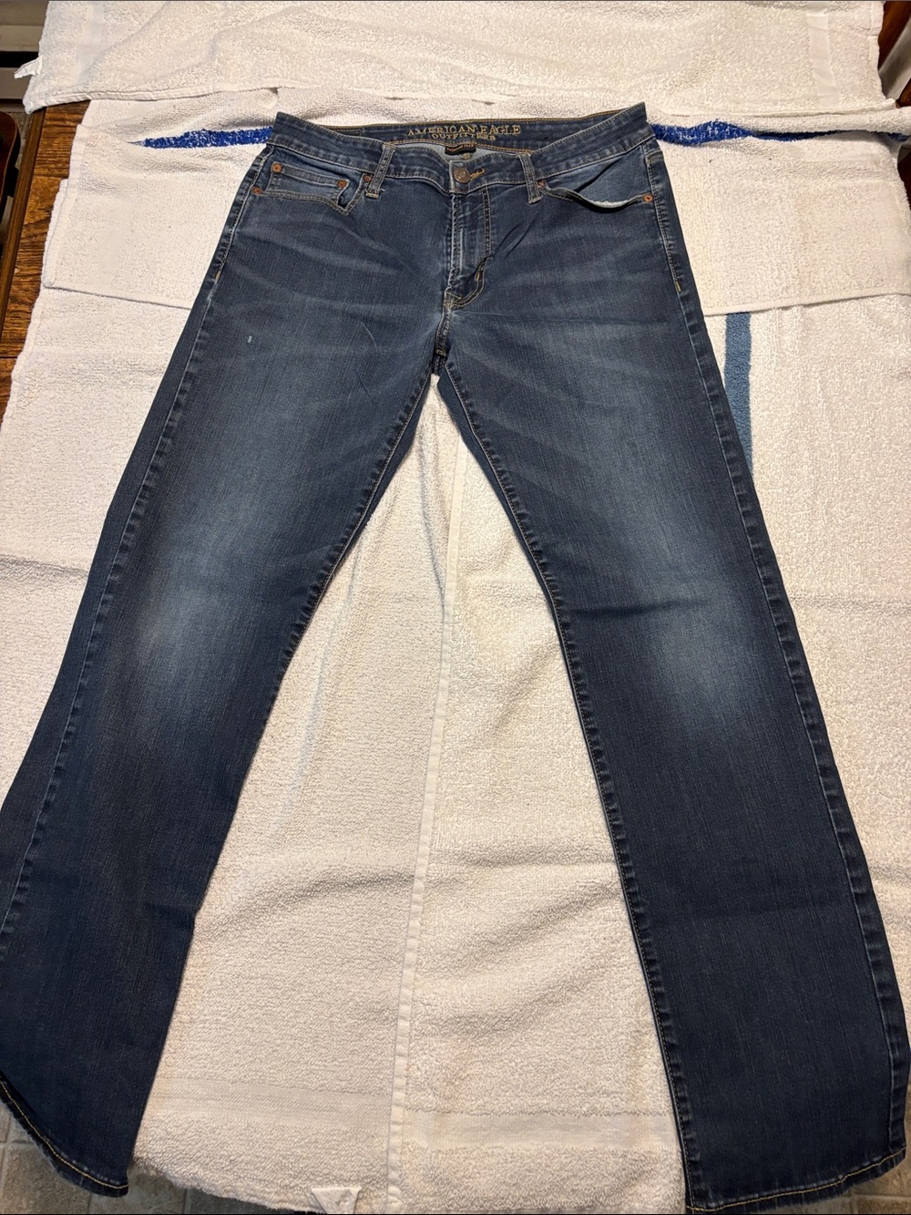 American Eagle Outfitters Men’s Jeans - Dark and Light Blue Washes - Picture 7 of 16